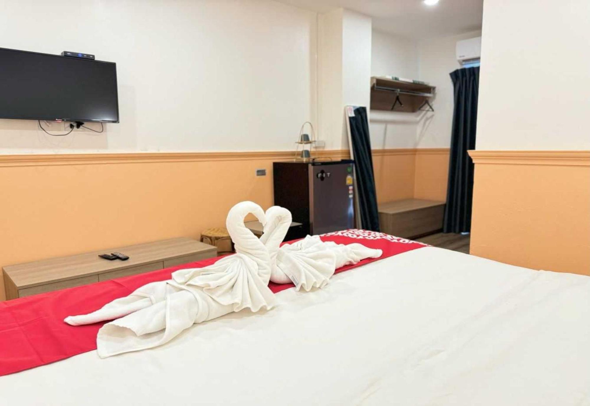 Collection O The Singha Chiangmai Hotel Чиангмай Екстериор снимка