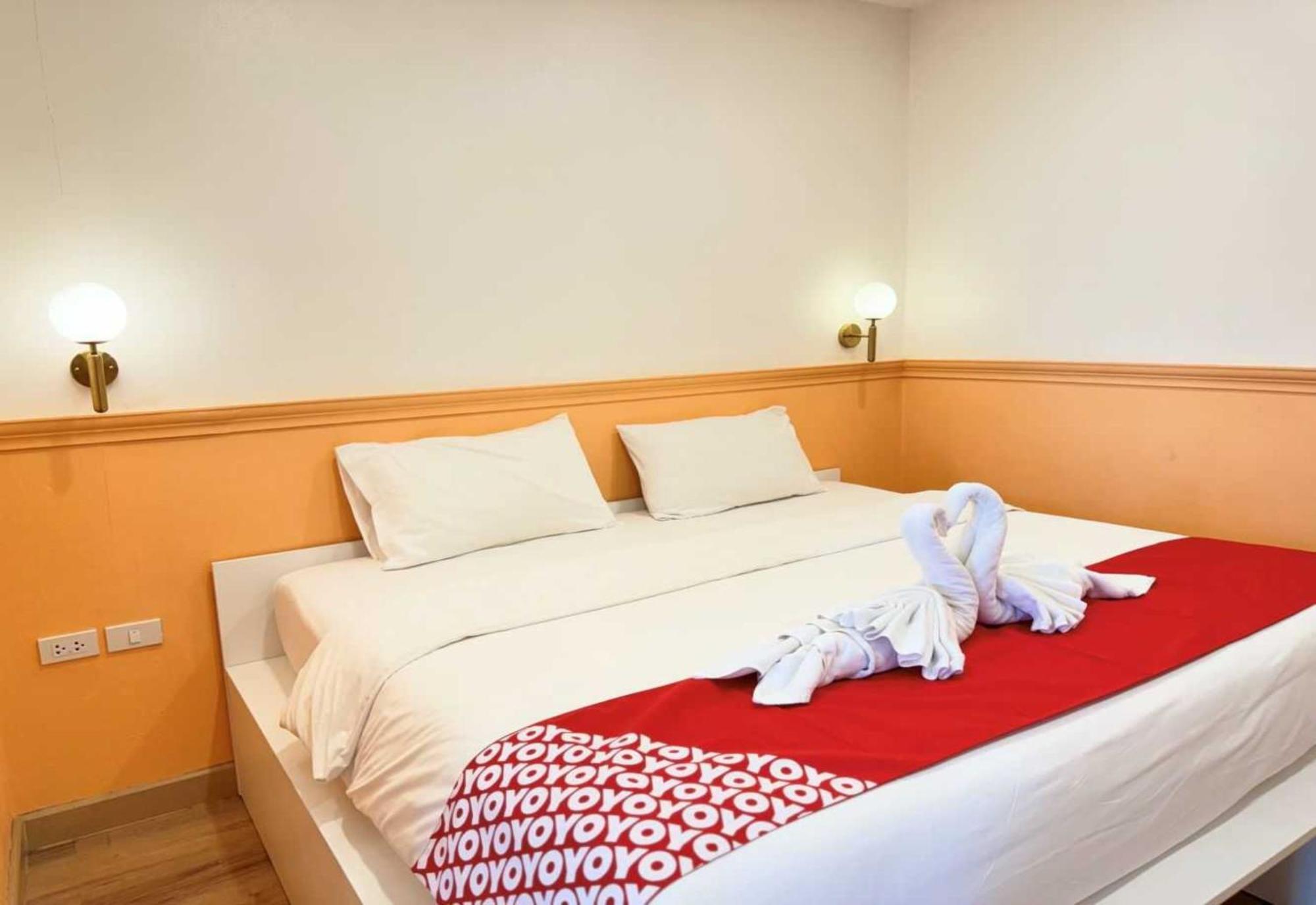 Collection O The Singha Chiangmai Hotel Чиангмай Екстериор снимка