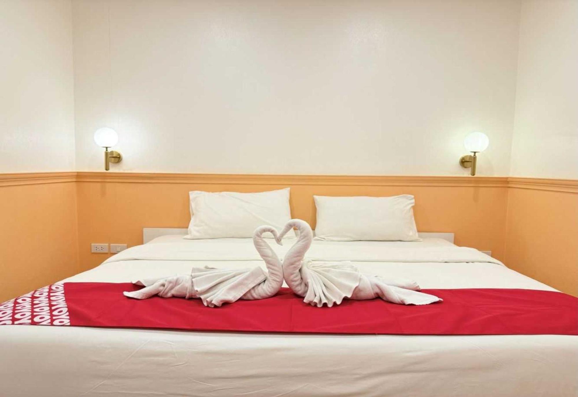 Collection O The Singha Chiangmai Hotel Чиангмай Екстериор снимка