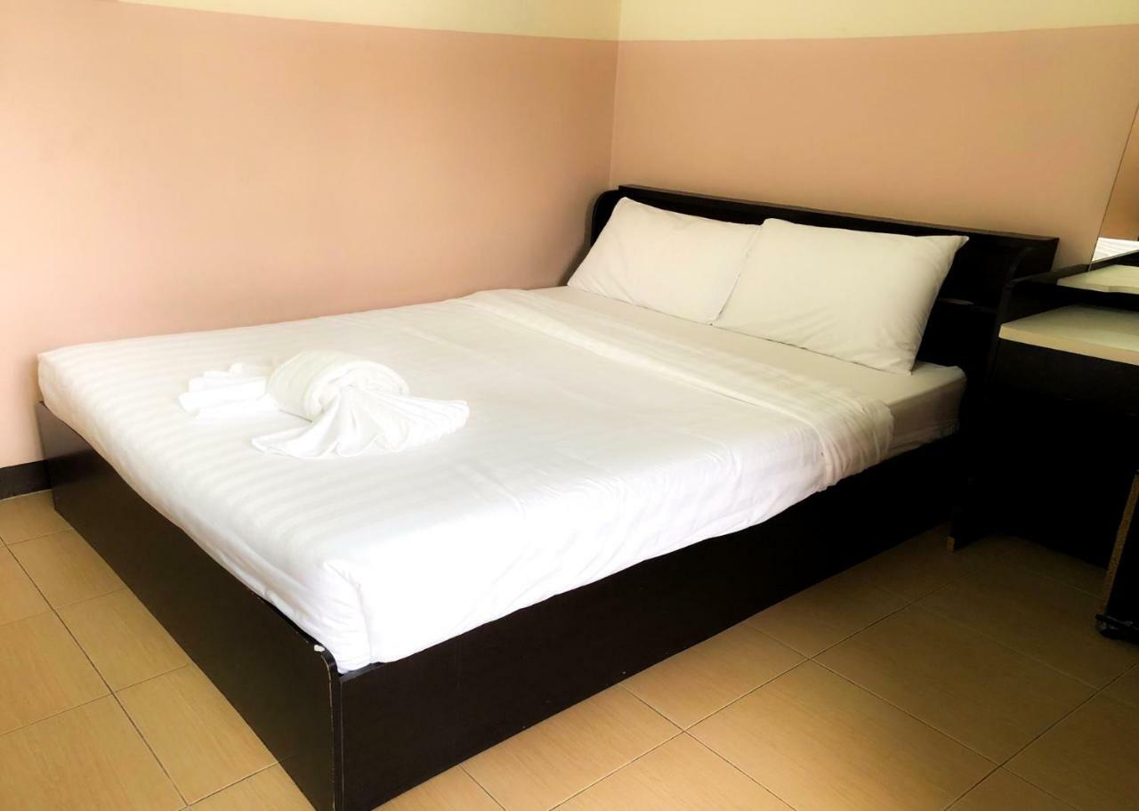 Collection O The Singha Chiangmai Hotel Чиангмай Екстериор снимка